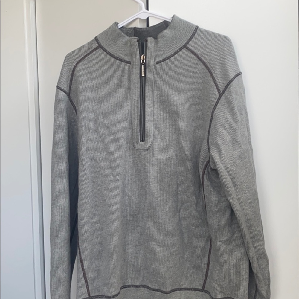Tommy Bahama Quarter Zip Pullover, Large. - Picture 3 of 4